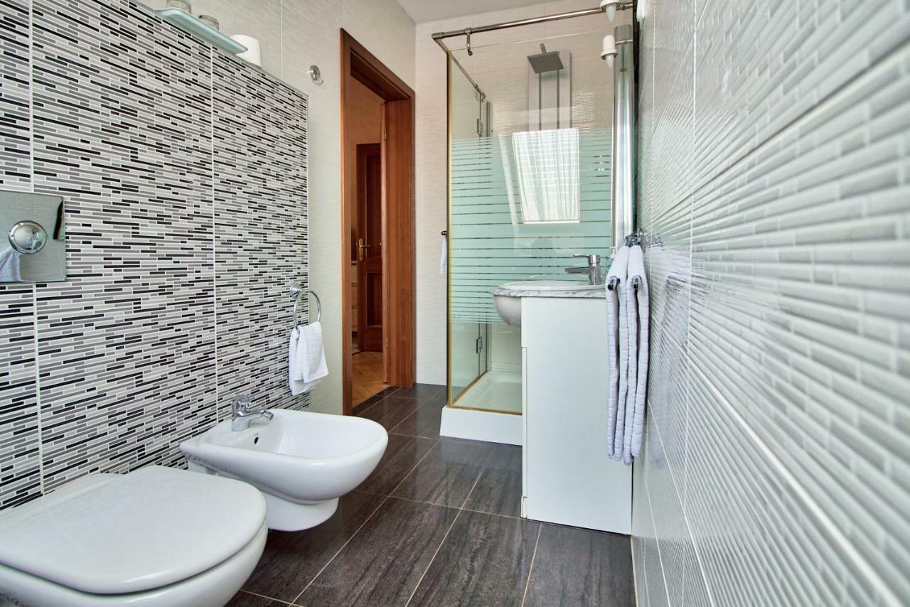 Palazzo Wellness Villa エゲル エクステリア 写真